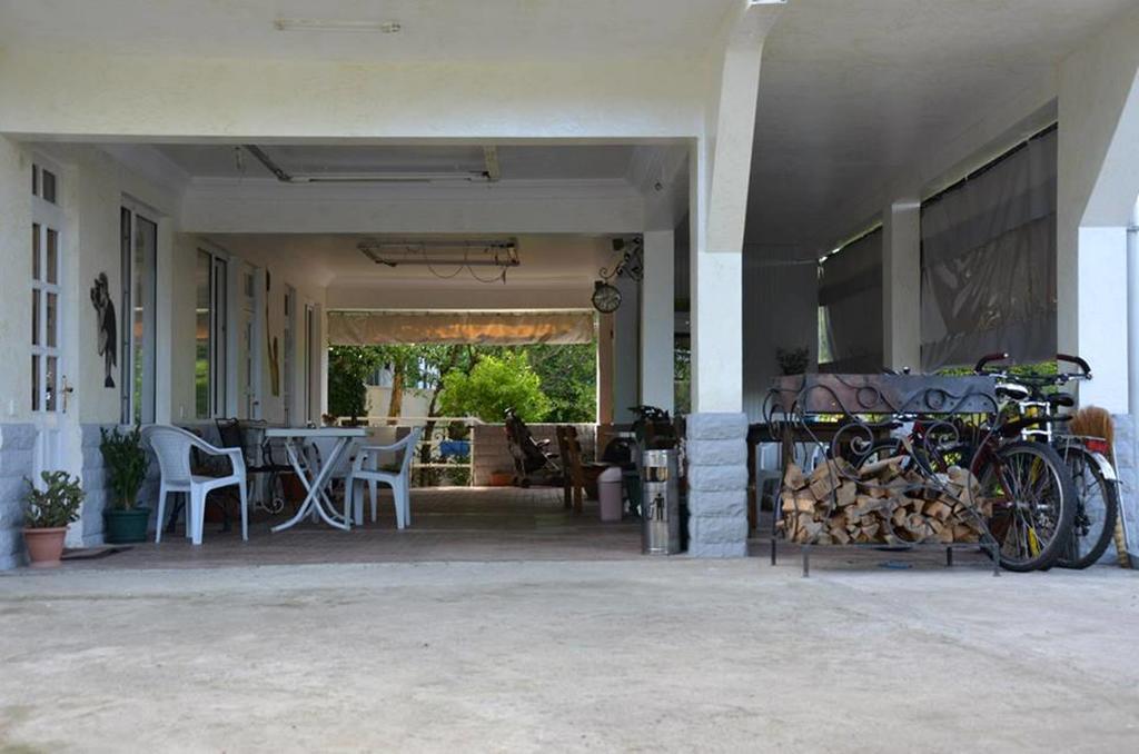 Tj Guest House Makhinjauri Exterior foto