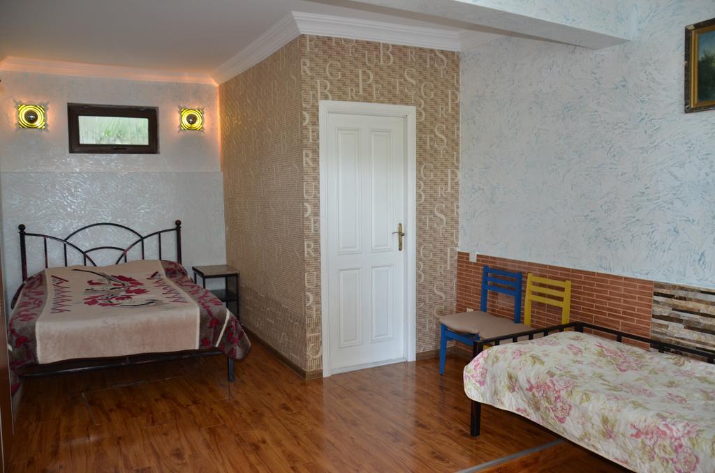 Tj Guest House Makhinjauri Exterior foto